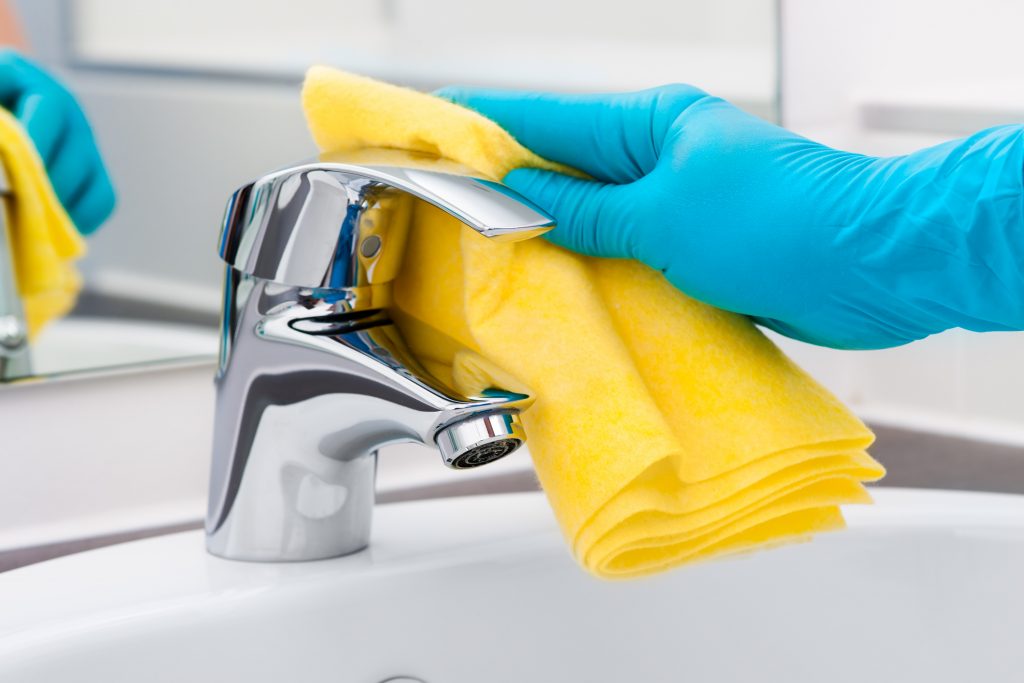  Badkamergeur en meer: hoe je je kamer schoonmaakt en lekker laat ruiken