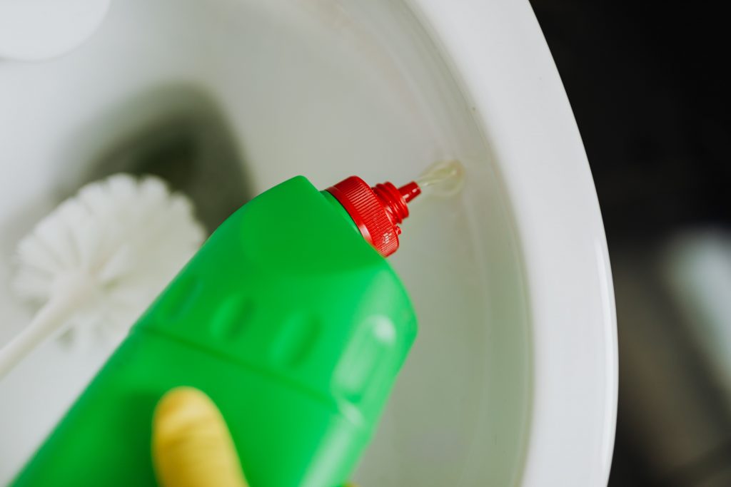  باتھ روم کی صفائی کے شیڈول کو کیسے منظم کریں اور ماحول کو ہمیشہ صاف ستھرا رکھیں