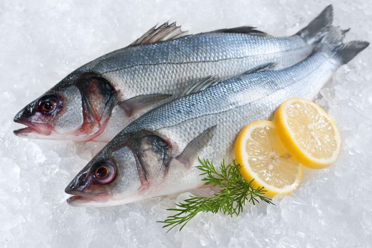  Як вивести запах риби з холодильника, мікрохвильовки та рук