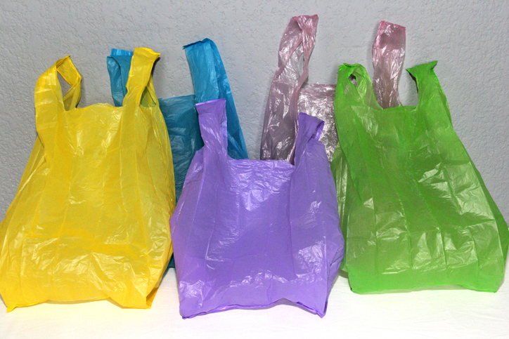  Како да организирате пластични кеси дома