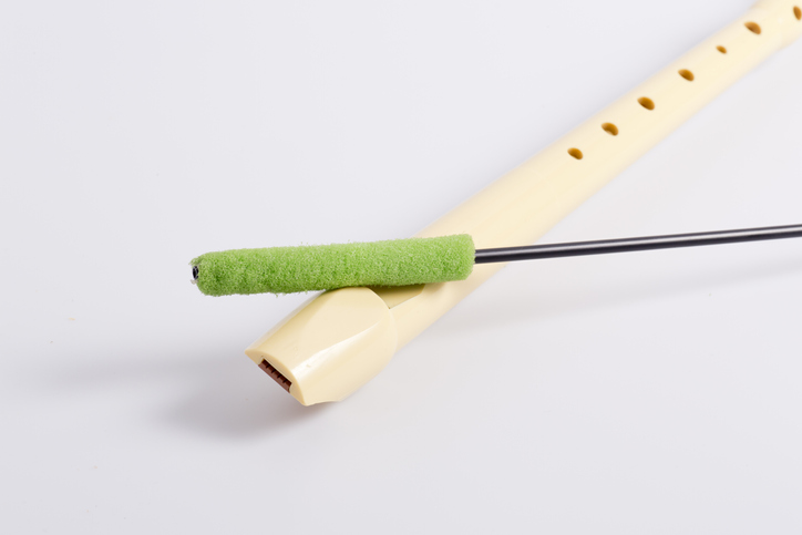  Si të pastroni regjistruesin dhe flautin tërthor në një mënyrë të thjeshtë?