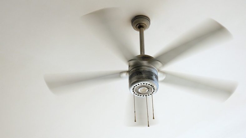  Таванен или подов вентилатор: предимства и недостатъци на всеки от тях