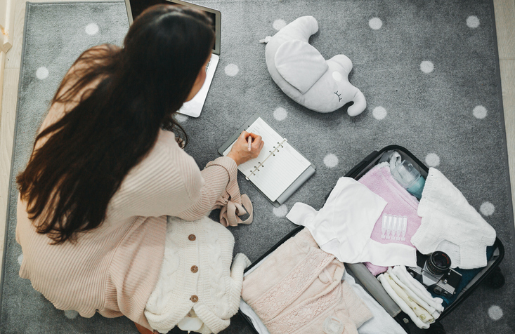  Βαλίτσα μητρότητας: τι πραγματικά πρέπει να συσκευάσετε, πότε να τη συσκευάσετε και περισσότερες συμβουλές